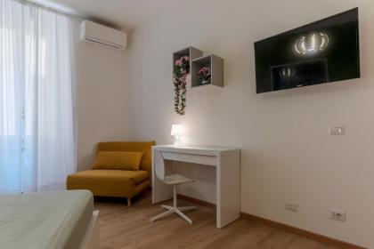 Piazza di Santa Maria Maggiore Cosy Apartment - image 18