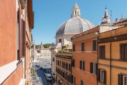 Piazza del Popolo Apartment with View - image 2