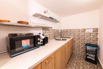 Trastevere Apartment - image 15