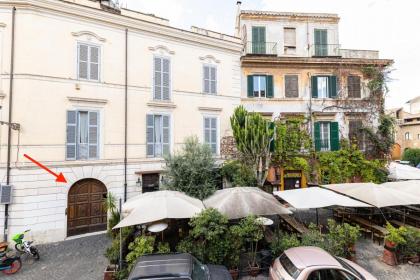 Trastevere Apartment - image 17