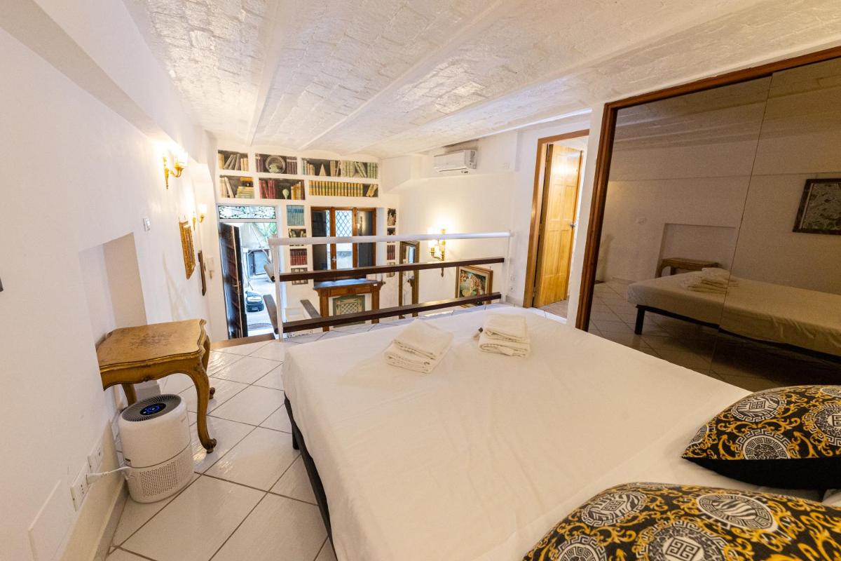 Trastevere Apartment - image 2