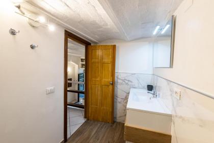 Trastevere Apartment - image 4