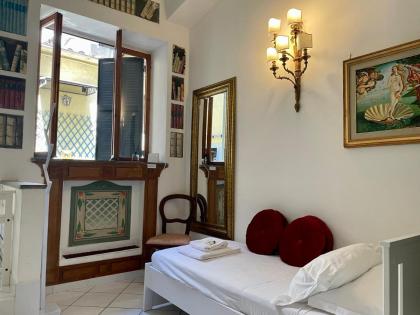 Trastevere Apartment - image 8