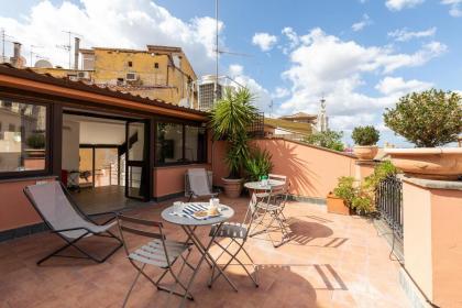 Rome As You Feel - Penthouse Apartment with Terrace on Spanish Steps - image 14