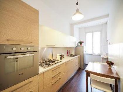 Spacious Apartment in Rome near Sea - image 16