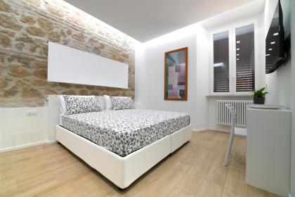 Milazzo Apartment - image 8