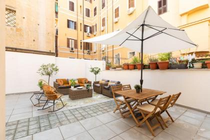 iFlat Monti Elegant Apartment with Terrace - image 2