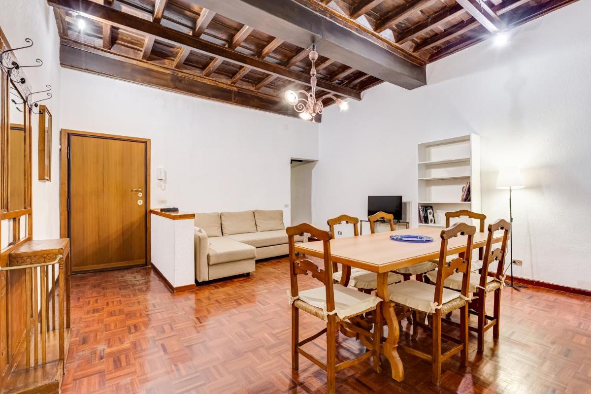 Spanish Steps Spacious Apartment - main image