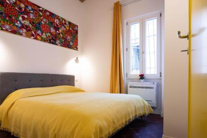 Trastevere Colorful Apartment with Terrace! - image 7