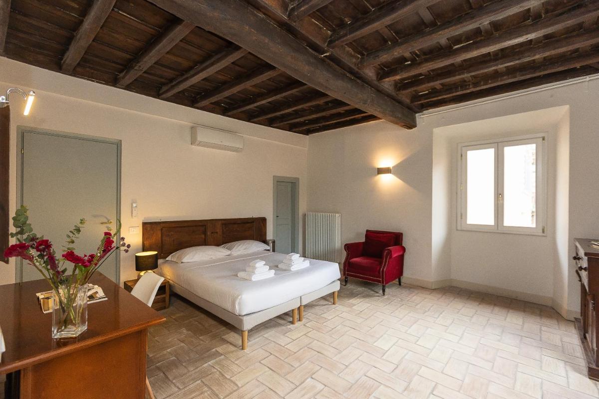 Rome Historical Apartment - Arco dei Banchi - main image