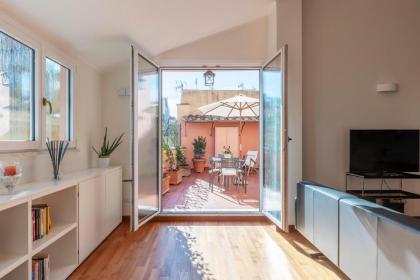 Trastevere Luxury Apartment with Terrace - image 15