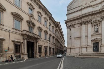 Palazzo Altieri Penthouse Apartments - image 10