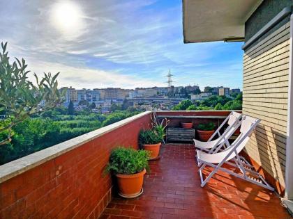 Park front  penthouse with terrace  - image 19