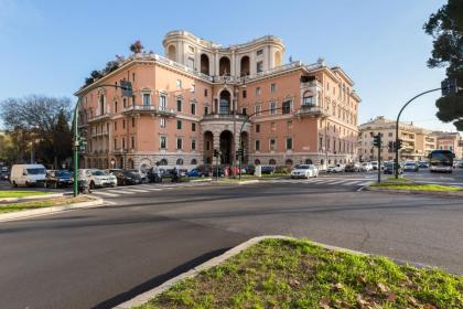 Holiday House Belle Arti - NEL CUORE DI ROMA 