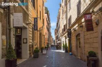 RSH Spanish Steps Luxury Apartments - image 13