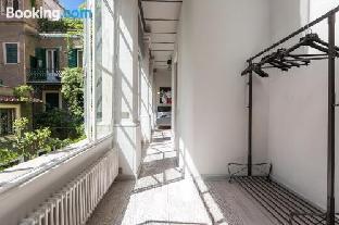 RSH Spanish Steps Luxury Apartments - image 6