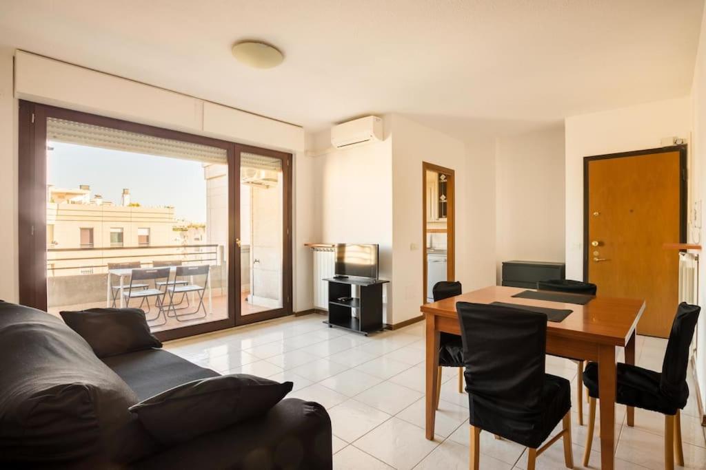 [PENTHOUSE ROME- 5 stars] elegant apartment - image 3