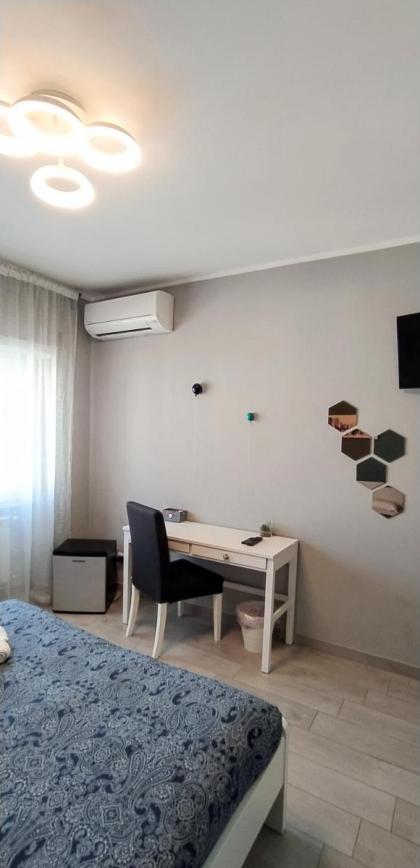 Pretty Tiburtina Room - image 13