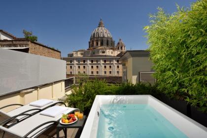 Elle Boutique Hotel - image 17