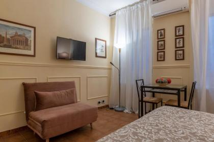 Piazza Navona & Pantheon Central Apartment - image 3