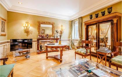 Stunning Apartment In Roma With Wifi And 2 Bedrooms - image 5