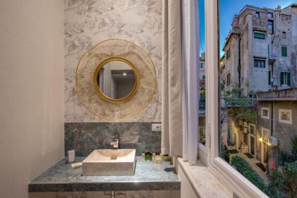 Spanish Steps Victoria Apartment - image 14