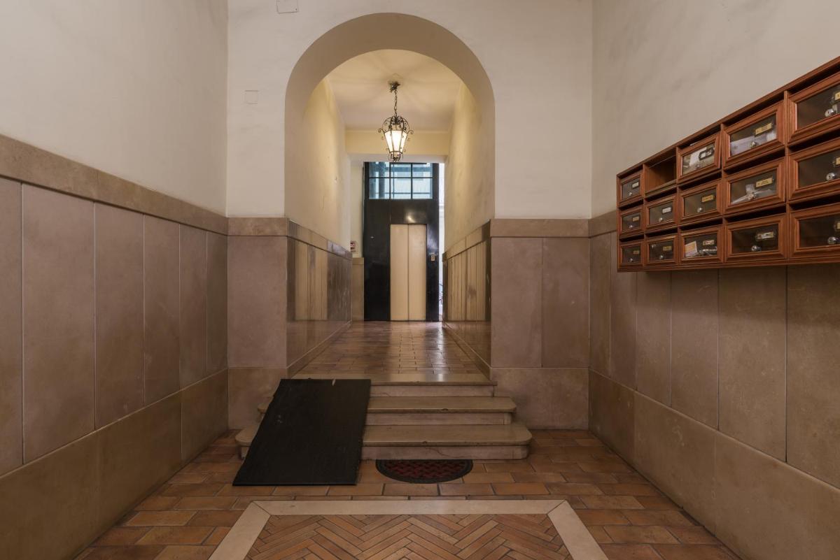 Warm Apt In Ancient Building In Vatican-p S Pietro - main image