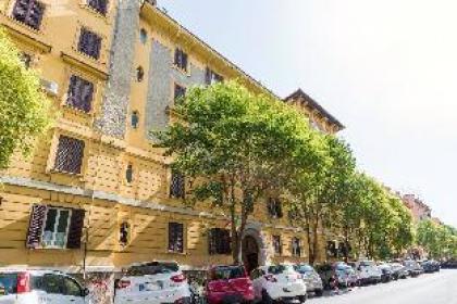 New Completely Renovated Apt In Vatican Peppes - image 12