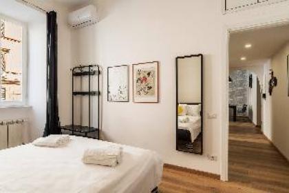 New Completely Renovated Apt In Vatican Peppes - image 8