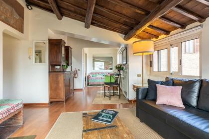 Rome As You Feel - Cozy Penthouse in Navona - image 2