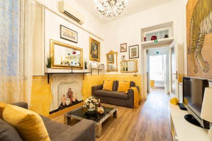 Cozy and Chic Suite near Campo de Fiori