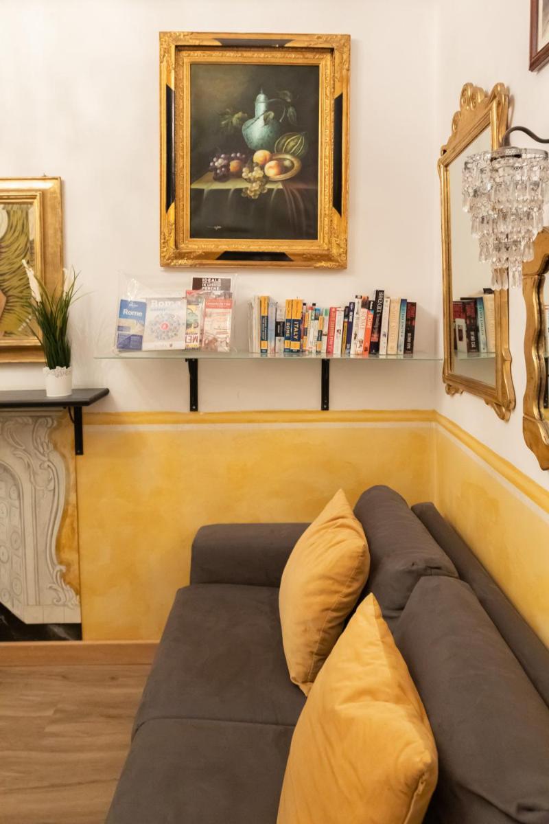 Cozy and Chic Suite near Campo de Fiori - image 5