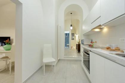 Ponte Cavour Apartment - image 14