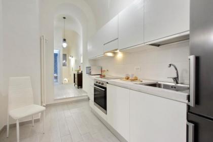 Ponte Cavour Apartment - image 15