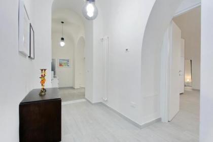 Ponte Cavour Apartment - image 17