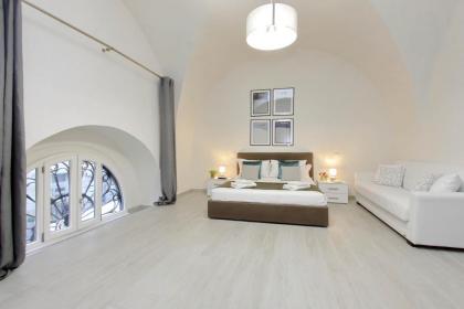 Ponte Cavour Apartment - image 19