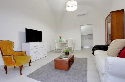 Ponte Cavour Apartment - image 7