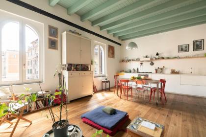 Colosseum Terrace Loft - image 2