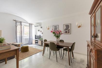 iFlat Bright Apartment near Caracalla Baths - image 9