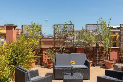 Penthouse with Jacuzzi on Terrace in Trastevere - image 18