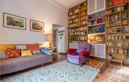 Amazing apartment in Roma with WiFi and 2 Bedrooms - image 10