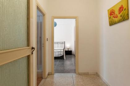 Angelini's Cozy Flat - image 10