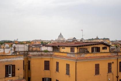 ROMA VATICAN HOUSE GOLD LOFT - image 18