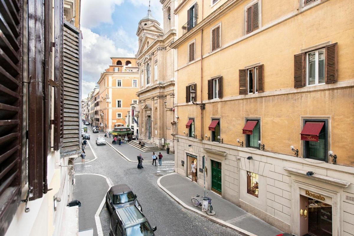 Canova Rooms in Spanish Steps - main image