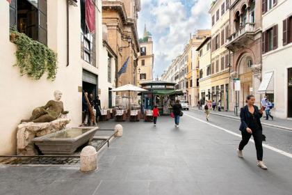 Canova Rooms in Spanish Steps - image 17