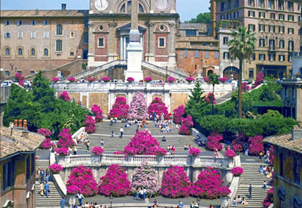 Canova Rooms in Spanish Steps - image 4