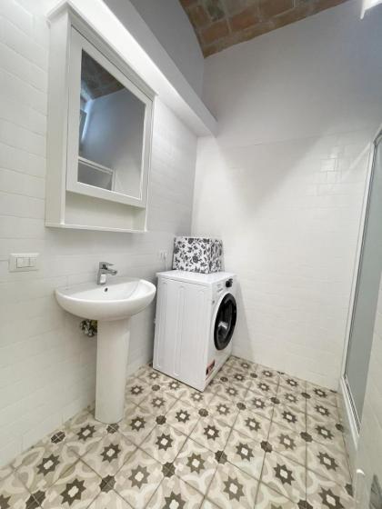 CAIROLI BOUTIQUE APARTMENT - image 12