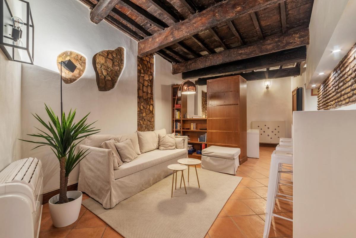 Heart of Trastevere Studio Flat - main image