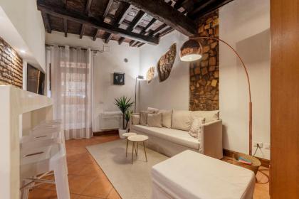 Heart of Trastevere Studio Flat - image 17