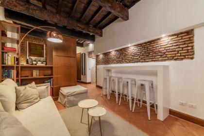 Heart of Trastevere Studio Flat - image 2